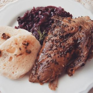 🦆Husy se pečou, víno se objednává. Kdo má husu a ještě nemá Svatomartinské víno… tak tu!🍷 👉...